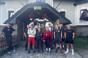 STUDENCI NA BESKIDZKICH SZLAKACH - zdjęcie14